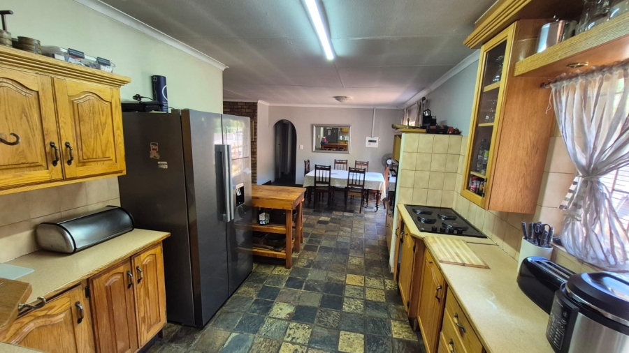 4 Bedroom Property for Sale in Eldoraigne Gauteng