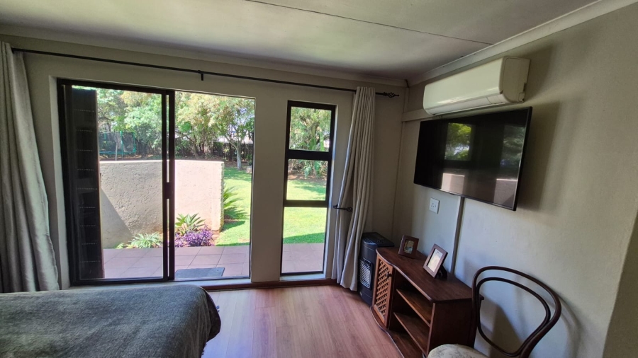 4 Bedroom Property for Sale in Eldoraigne Gauteng