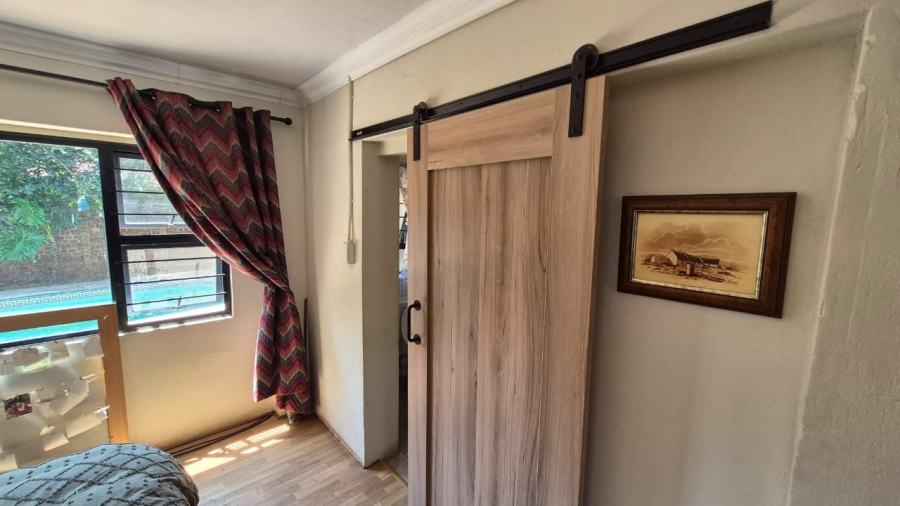 4 Bedroom Property for Sale in Eldoraigne Gauteng