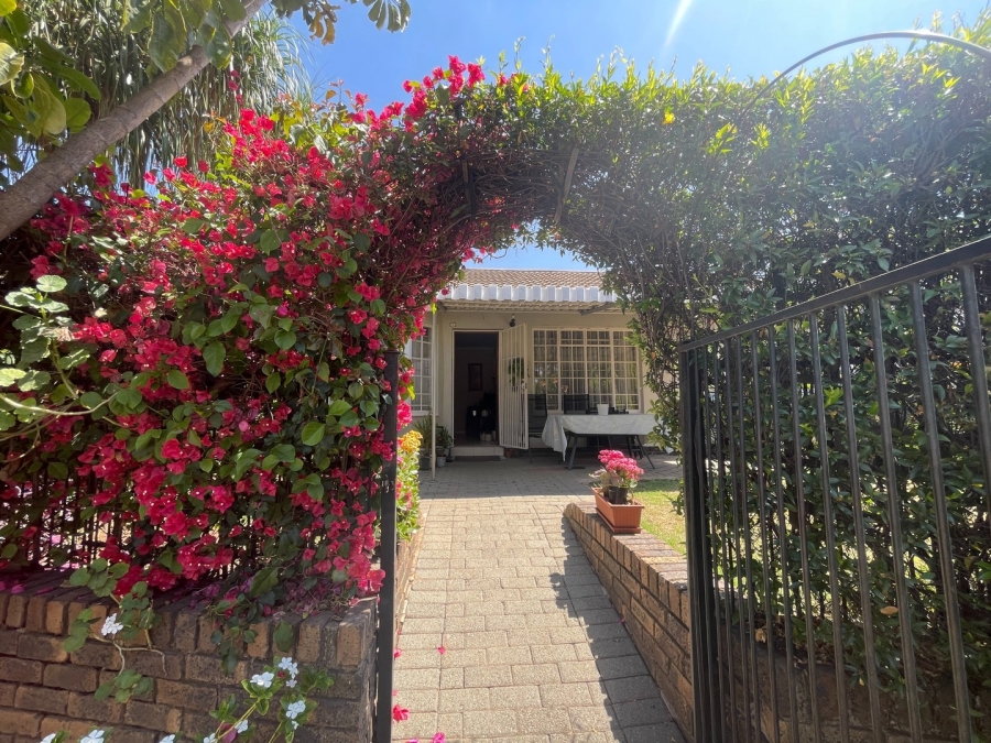 3 Bedroom Property for Sale in Bryanston Gauteng