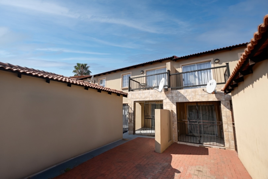 2 Bedroom Property for Sale in Sinoville Gauteng