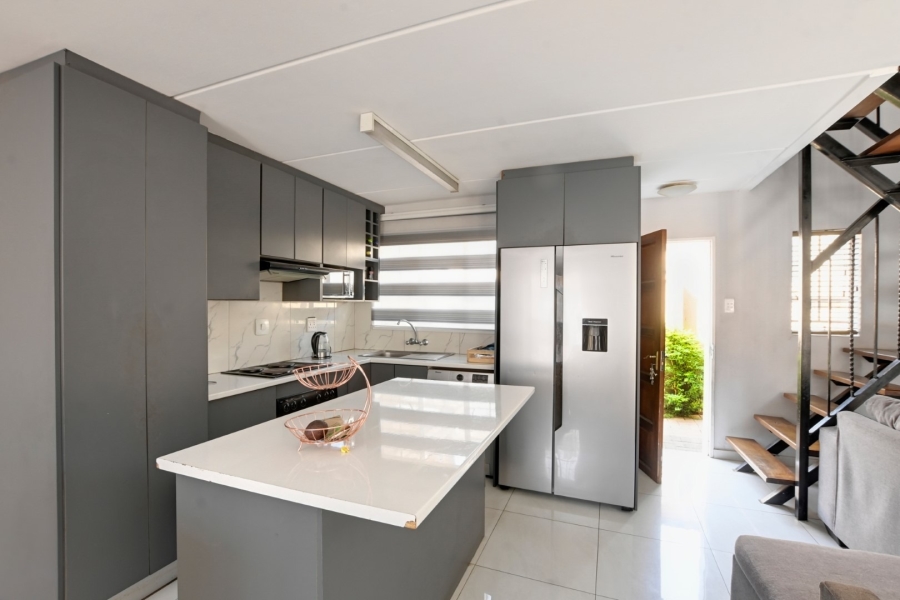 2 Bedroom Property for Sale in Sinoville Gauteng