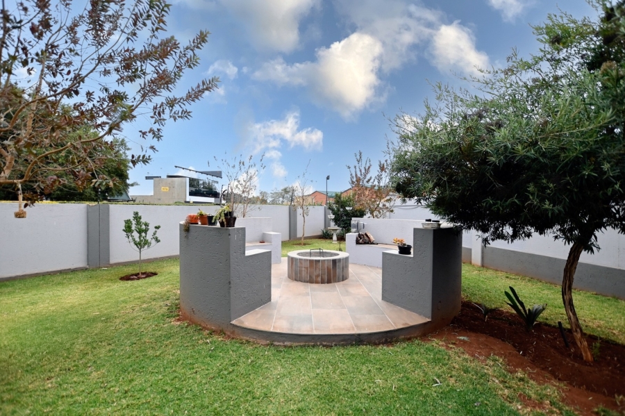 4 Bedroom Property for Sale in Montana Gauteng