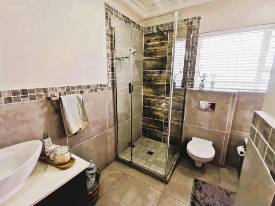 3 Bedroom Property for Sale in Beyers Park Gauteng