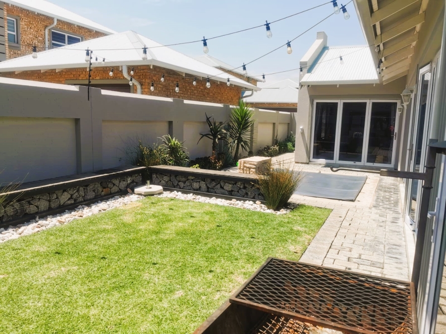 3 Bedroom Property for Sale in Beyers Park Gauteng