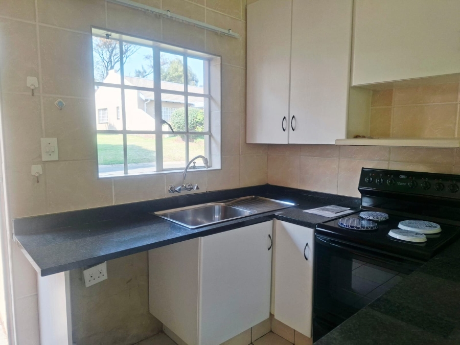 1 Bedroom Property for Sale in Marais Steyn Park Gauteng