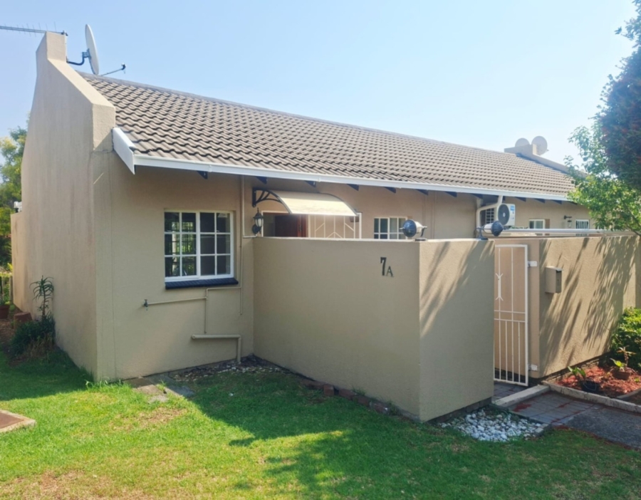 1 Bedroom Property for Sale in Marais Steyn Park Gauteng