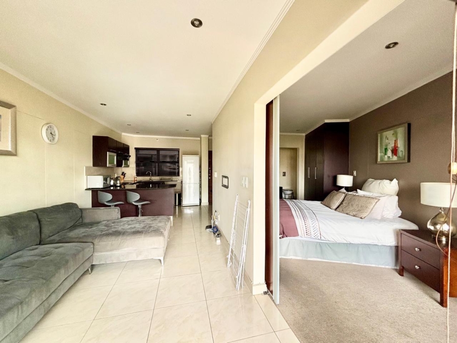 To Let 1 Bedroom Property for Rent in Sandown Gauteng