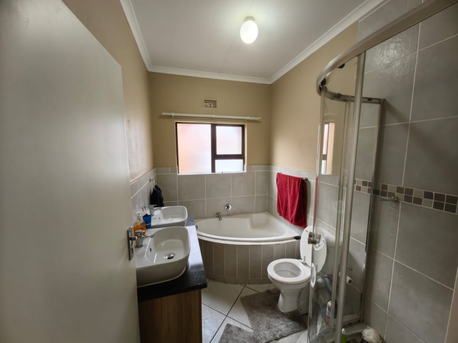 3 Bedroom Property for Sale in Riversdale Gauteng