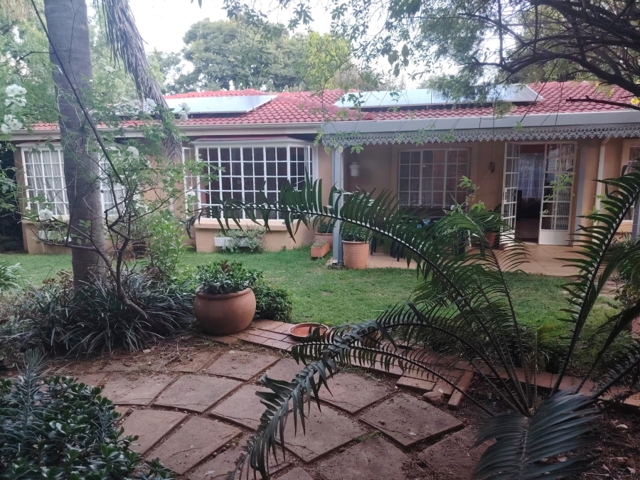 3 Bedroom Property for Sale in Glen Marais Gauteng