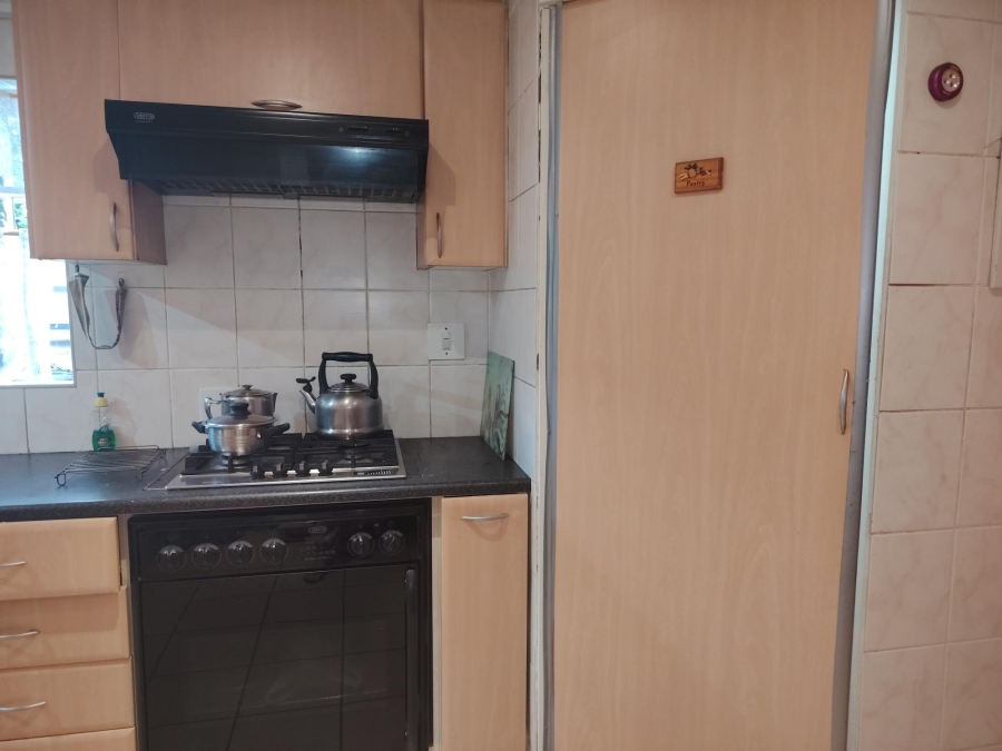 3 Bedroom Property for Sale in Glen Marais Gauteng