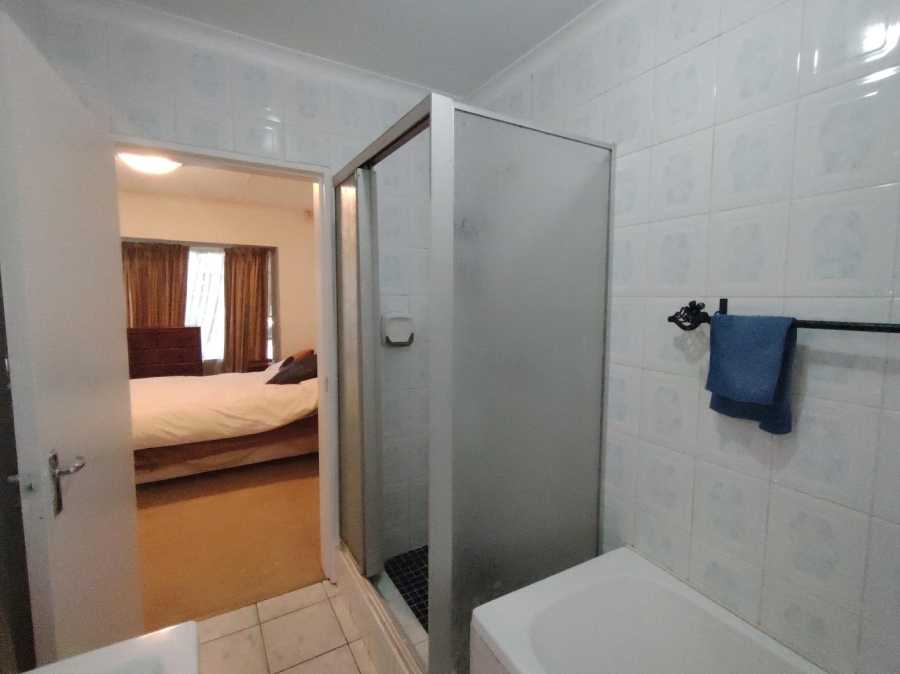 3 Bedroom Property for Sale in Glen Marais Gauteng