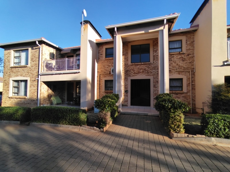 2 Bedroom Property for Sale in Randpoort Gauteng