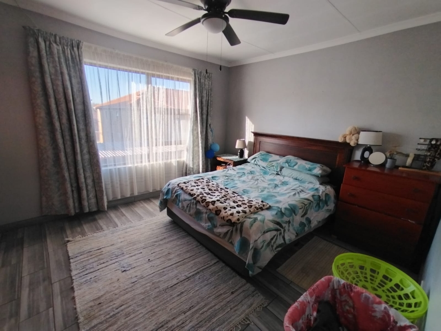 2 Bedroom Property for Sale in Randpoort Gauteng