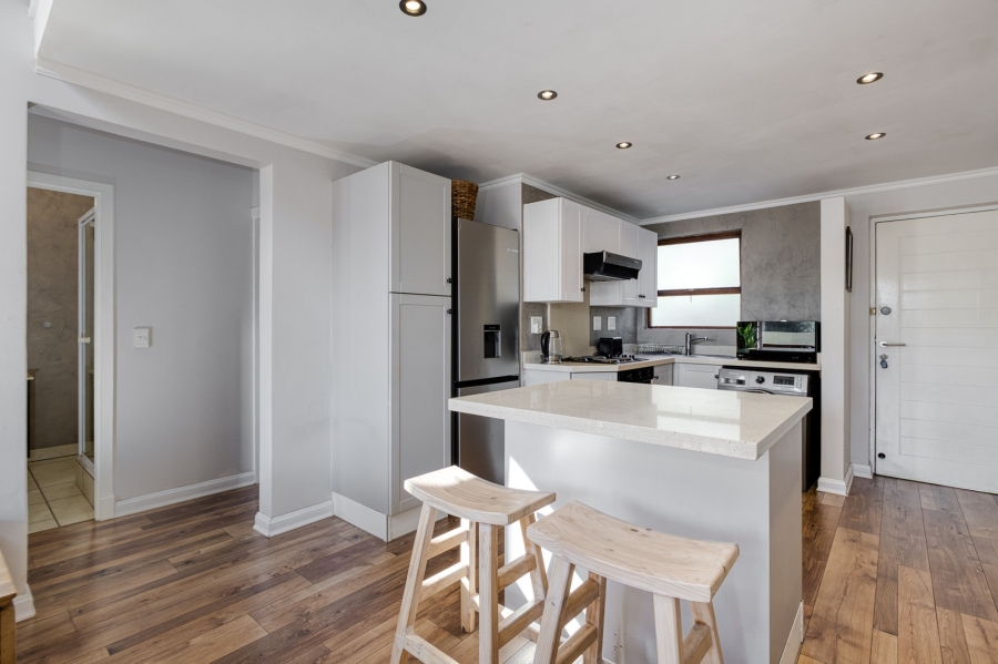 To Let 2 Bedroom Property for Rent in Fourways Gauteng