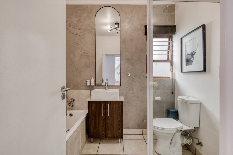 To Let 2 Bedroom Property for Rent in Fourways Gauteng