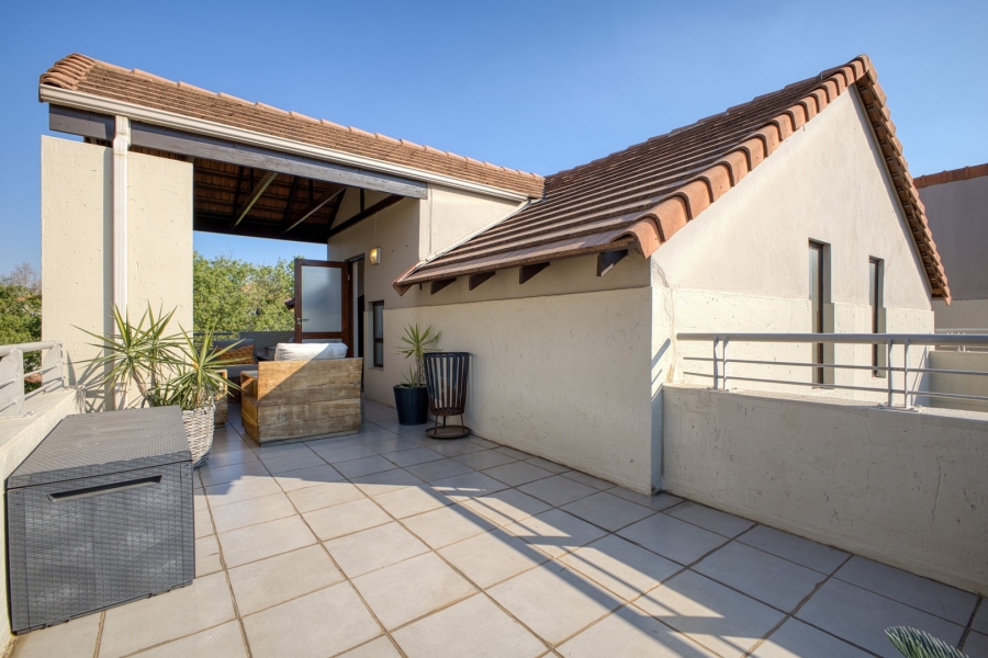 To Let 2 Bedroom Property for Rent in Fourways Gauteng