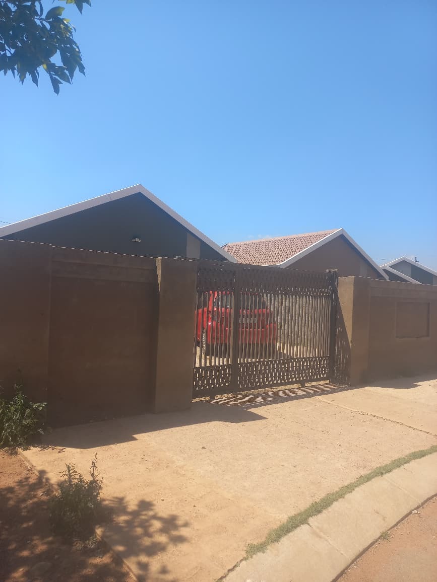 2 Bedroom Property for Sale in Savanna City Gauteng