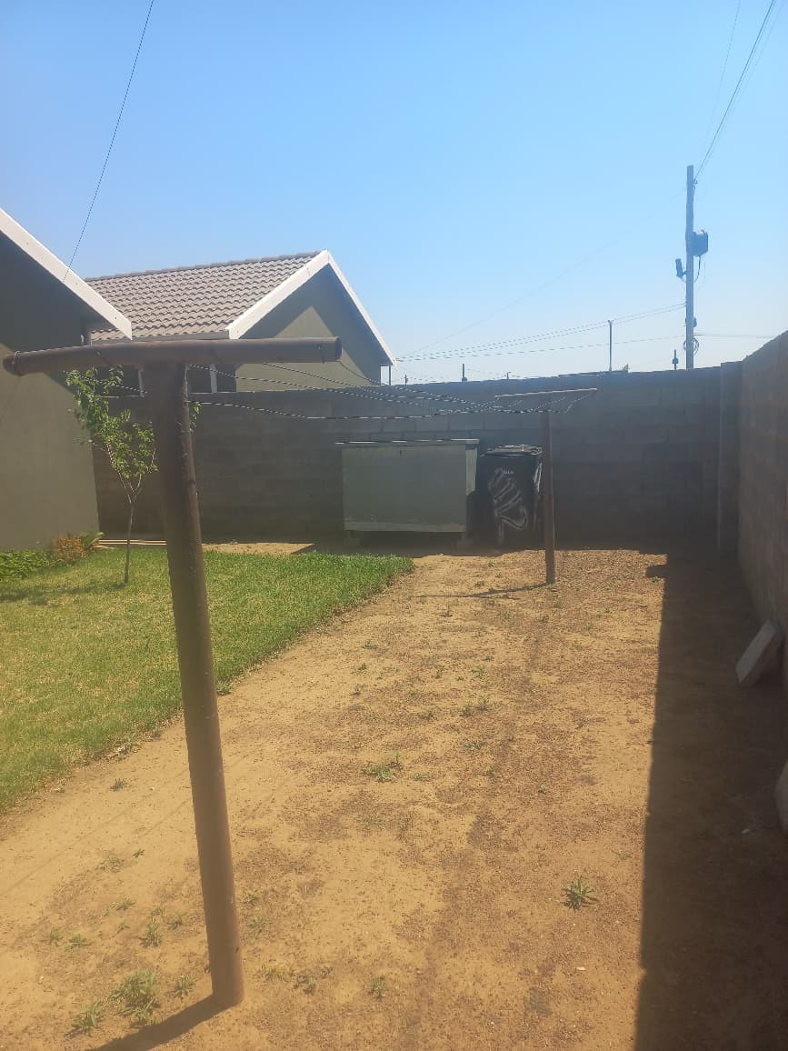 2 Bedroom Property for Sale in Savanna City Gauteng