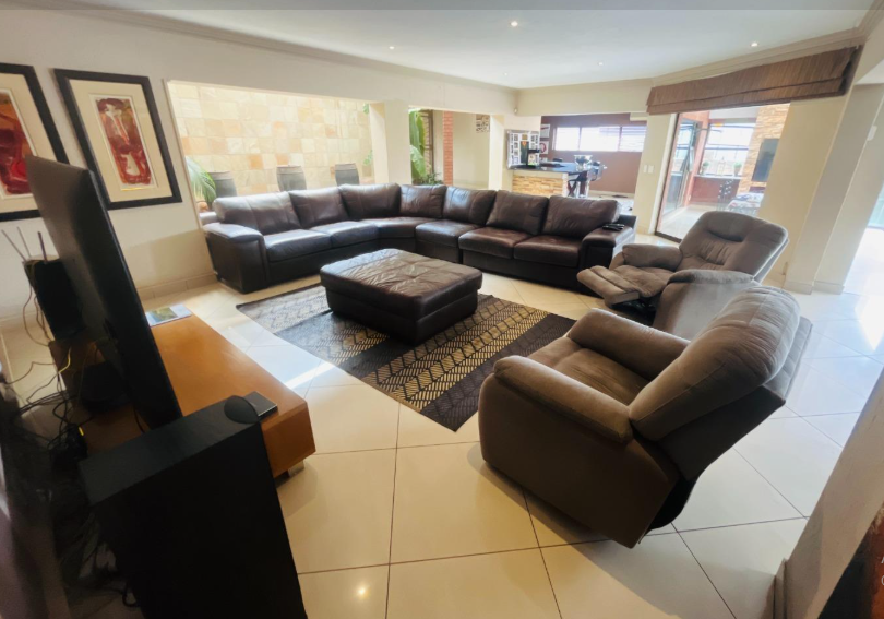 5 Bedroom Property for Sale in Meyersdal Gauteng