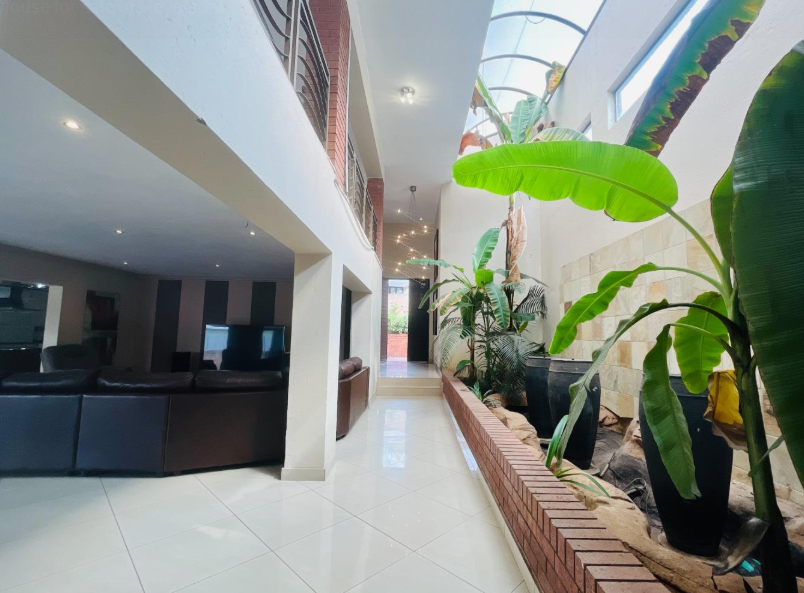 5 Bedroom Property for Sale in Meyersdal Gauteng