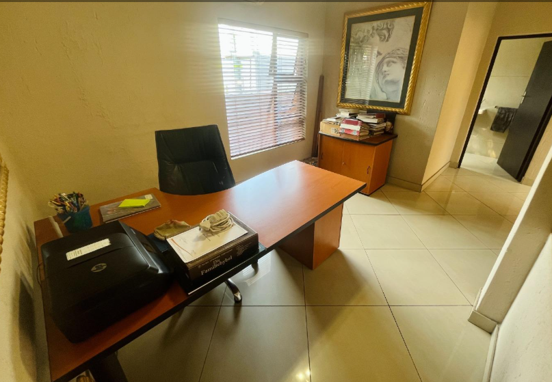 5 Bedroom Property for Sale in Meyersdal Gauteng