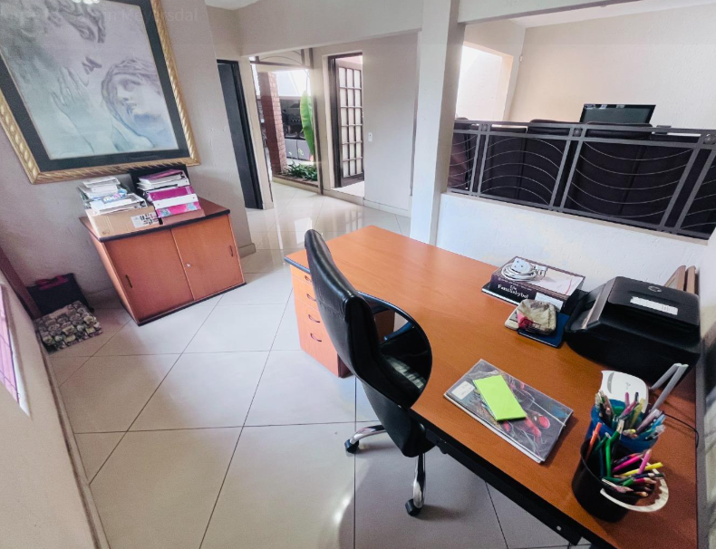 5 Bedroom Property for Sale in Meyersdal Gauteng