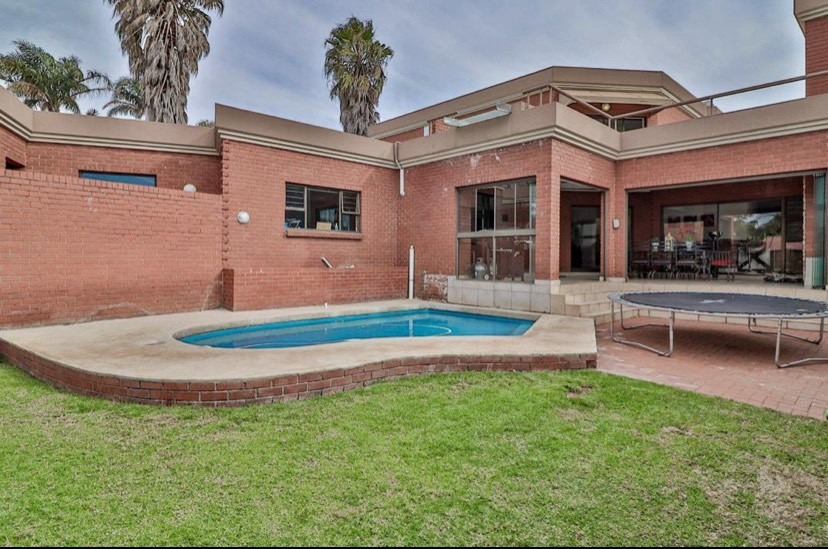 5 Bedroom Property for Sale in Meyersdal Gauteng