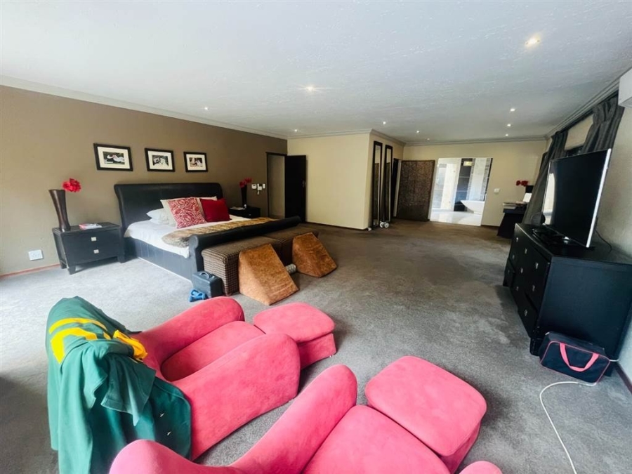 5 Bedroom Property for Sale in Meyersdal Gauteng