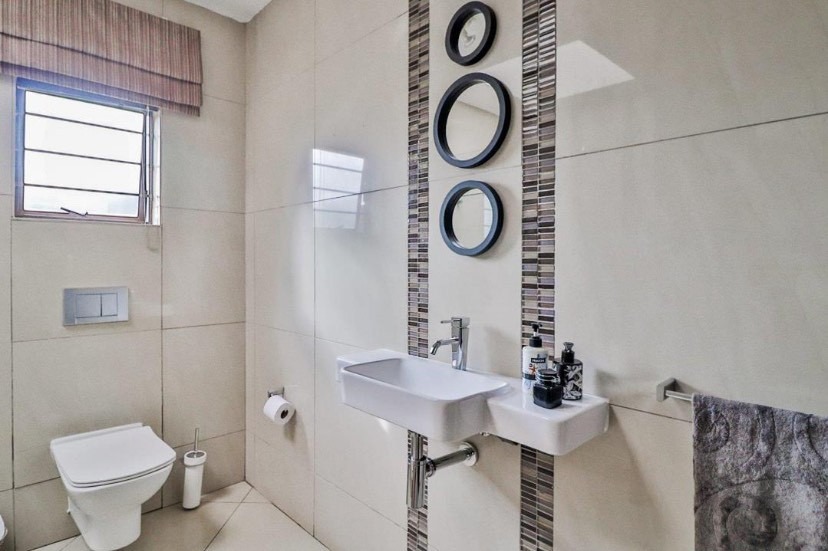 5 Bedroom Property for Sale in Meyersdal Gauteng