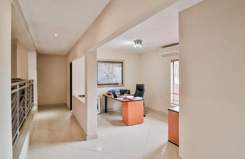 5 Bedroom Property for Sale in Meyersdal Gauteng