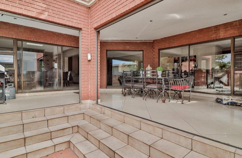 5 Bedroom Property for Sale in Meyersdal Gauteng