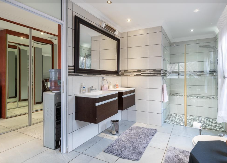 4 Bedroom Property for Sale in Meyersdal Gauteng