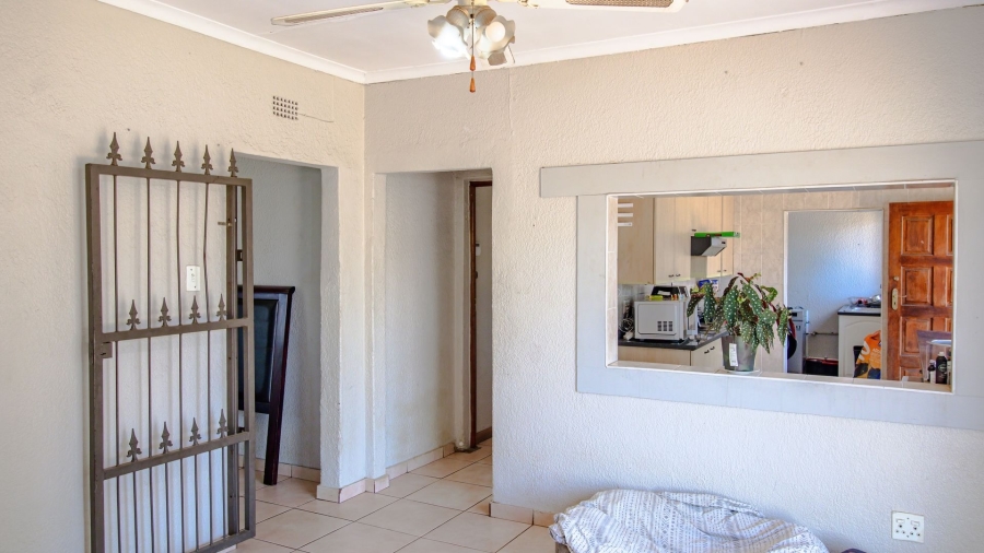 3 Bedroom Property for Sale in Brackendowns Gauteng