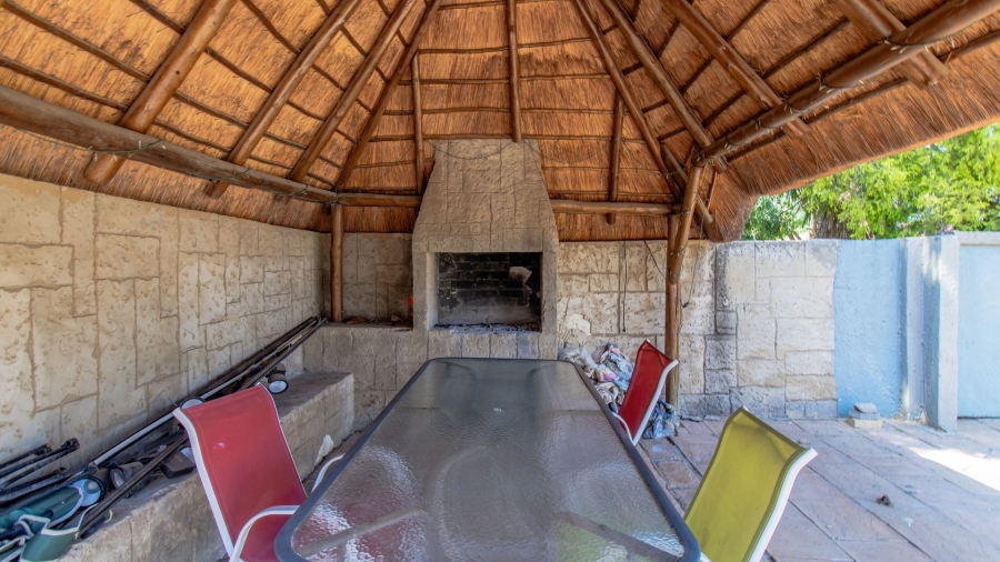 3 Bedroom Property for Sale in Brackendowns Gauteng