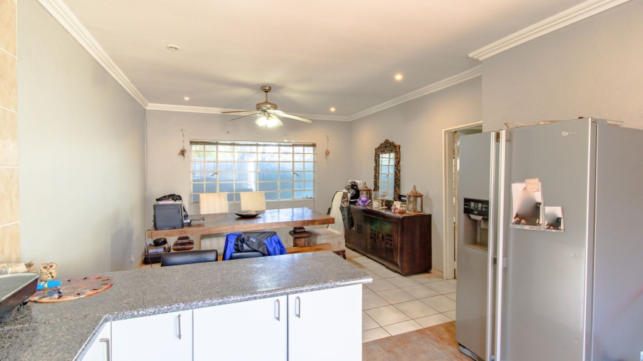 3 Bedroom Property for Sale in Brackendowns Gauteng