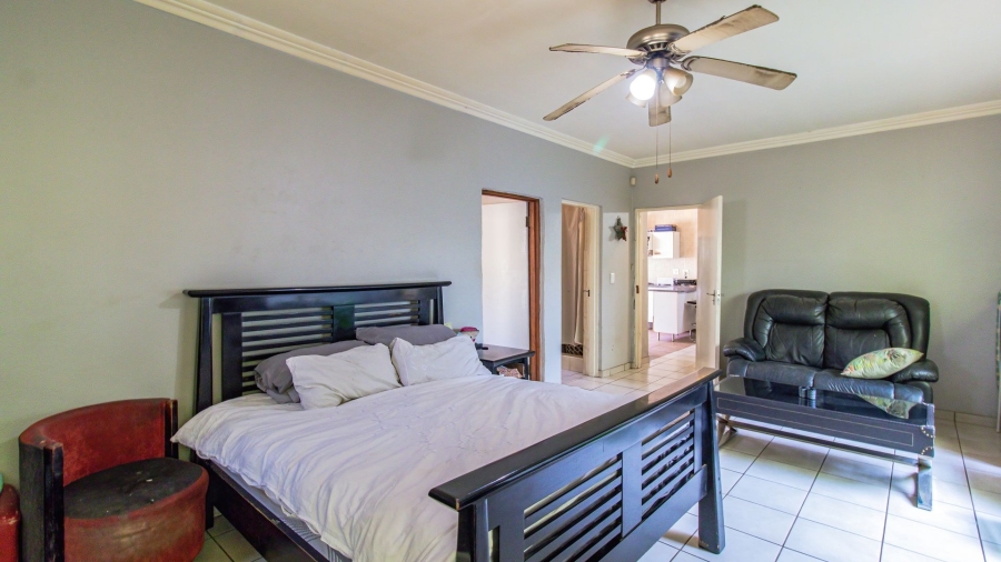 3 Bedroom Property for Sale in Brackendowns Gauteng