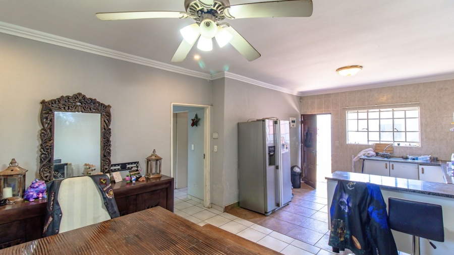 3 Bedroom Property for Sale in Brackendowns Gauteng