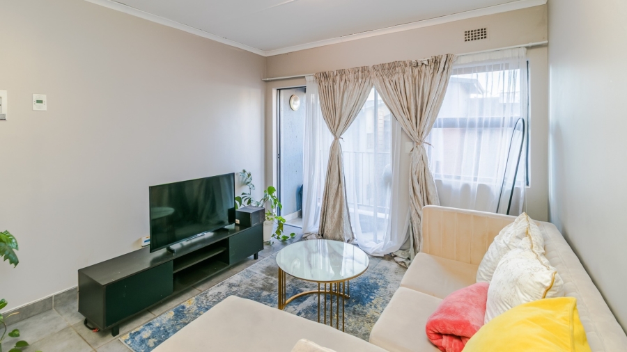 2 Bedroom Property for Sale in Grand Central Gauteng