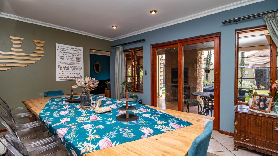 4 Bedroom Property for Sale in Bonaero Park Gauteng