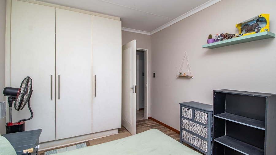 4 Bedroom Property for Sale in Bonaero Park Gauteng