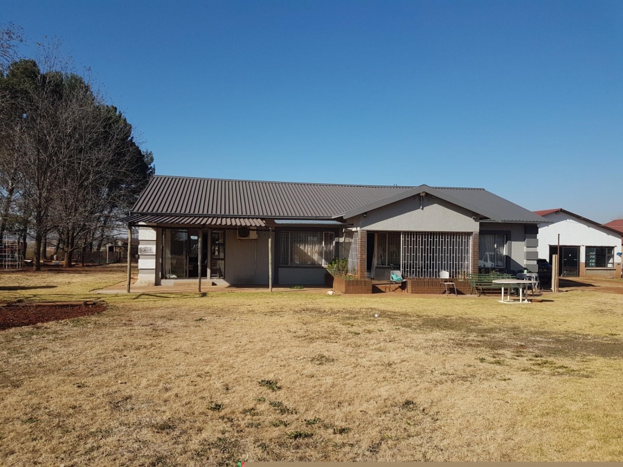 4 Bedroom Property for Sale in Rosashof Gauteng