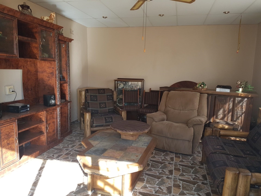 4 Bedroom Property for Sale in Rosashof Gauteng