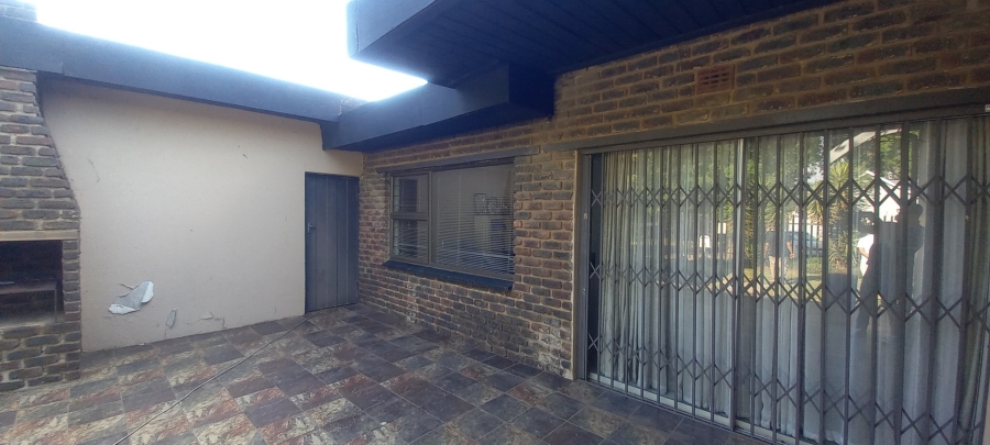 4 Bedroom Property for Sale in Sharon Park Gauteng