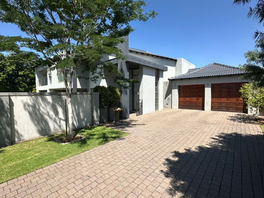 6 Bedroom Property for Sale in Midfield Estate Gauteng