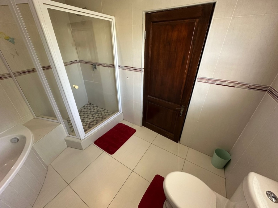 6 Bedroom Property for Sale in Midfield Estate Gauteng