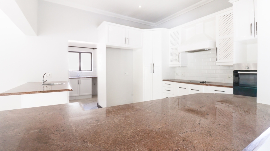 5 Bedroom Property for Sale in Dainfern Valley Gauteng