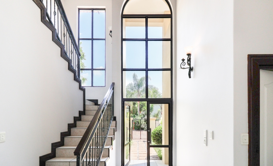 5 Bedroom Property for Sale in Dainfern Valley Gauteng