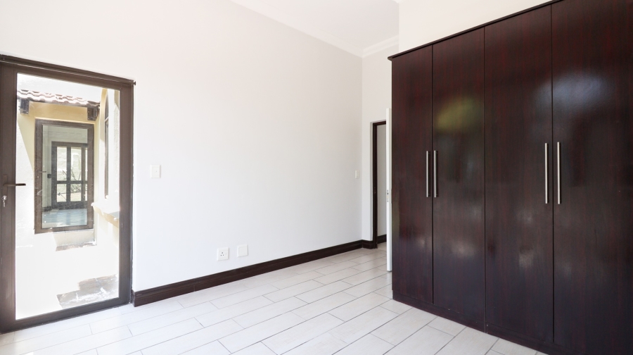 5 Bedroom Property for Sale in Dainfern Valley Gauteng