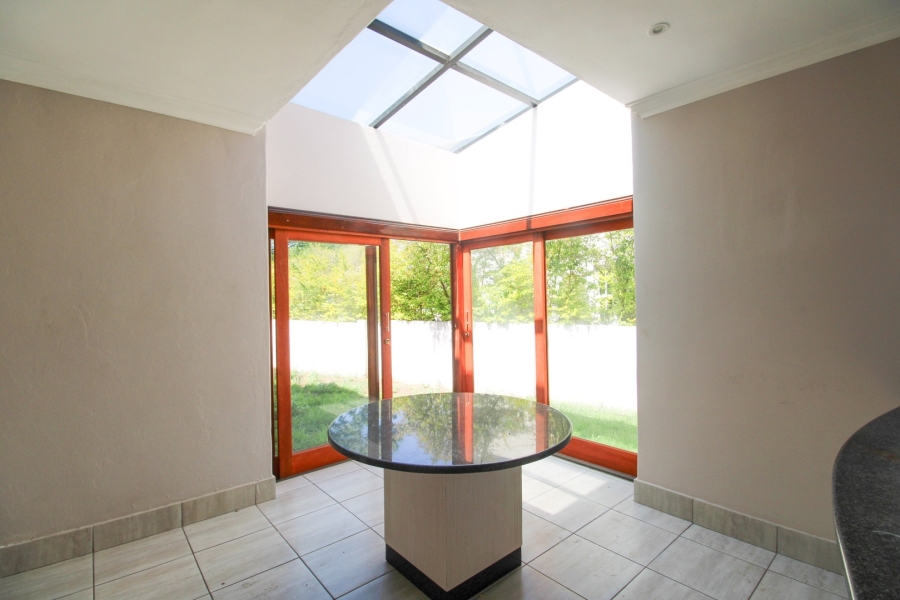 To Let 5 Bedroom Property for Rent in Bryanston Gauteng